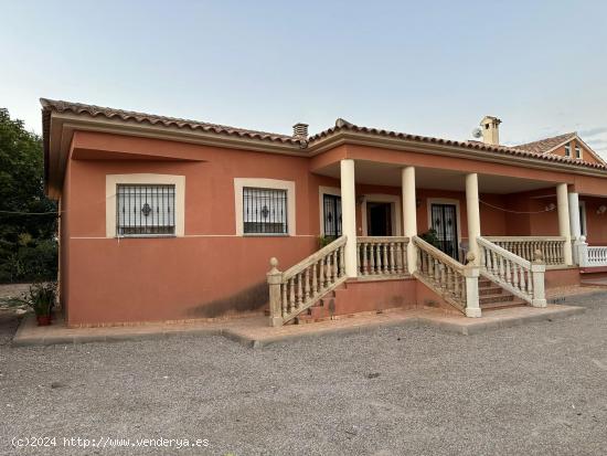 2 CHALETS JUNTOS CON PARCELA EN CAZALLA - MURCIA