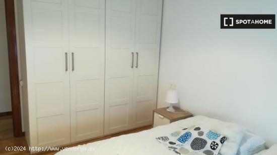 Habitación en piso compartido en Salamanca - SALAMANCA