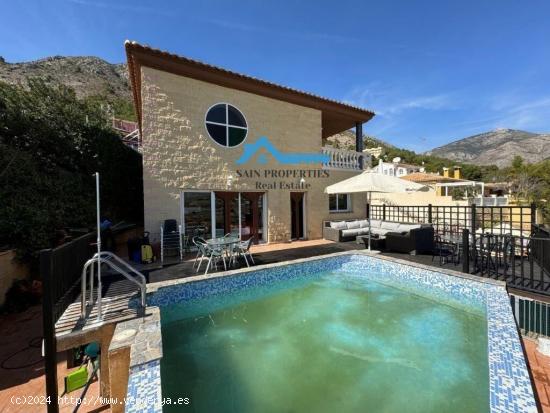 Chalet con LICENCIA TURÍSTICA a la venta en Urbanización Almedia, Callosa d'en Sarrià - ALICANTE