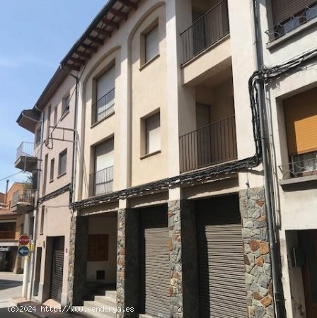  Propiedad vertical en venta  en Roda de Ter - Barcelona 