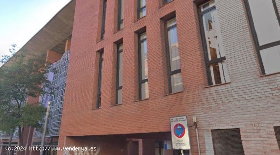  Plaza de aparcamiento en venta  en Cornellà de Llobregat - Barcelona 