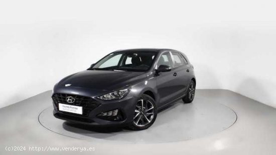  Hyundai i30 ( 1.5 DPI Klass SLX 110 )  - Barcelona 