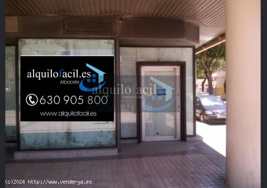  Se alquila local de 200 metros 