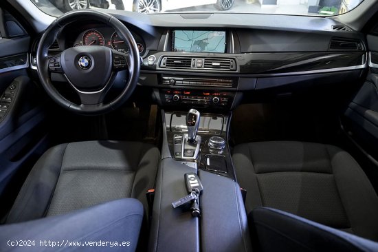 BMW Serie 5   520d Gran Turismo - 