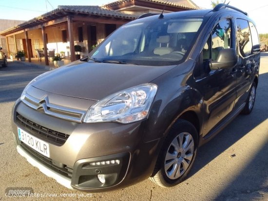 Citroen Berlingo 1.6 HDI 20 ANIVERSARIO 100 CV. de 2018 con 214.000 Km por 14.500 EUR. en Murcia