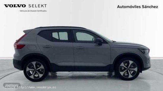 Volvo XC40 2.0 B3 PLUS DARK AUTO 163 5P de 2024 con 1 Km por 47.600 EUR. en Zaragoza