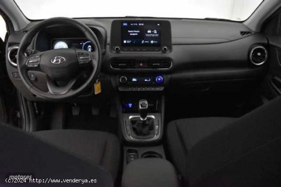 Hyundai Kona 1.0 TGDI Maxx 4x2 de 2023 con 32.737 Km por 19.400 EUR. en Alicante