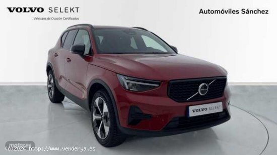 Volvo XC40 XC40 Plus, B3 Mild Hybrid, Gasolina, Dark de 2024 con 1 Km por 47.900 EUR. en Zaragoza