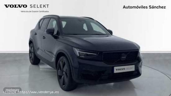 Volvo V 40 XC40 Black Edition Plus, B3 Mild hybrid, Gasolina de 2024 con 1 Km por 47.900 EUR. en Zar