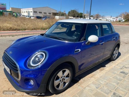 Mini Mini COOPER de 2019 con 62.000 Km por 17.100 EUR. en Valencia