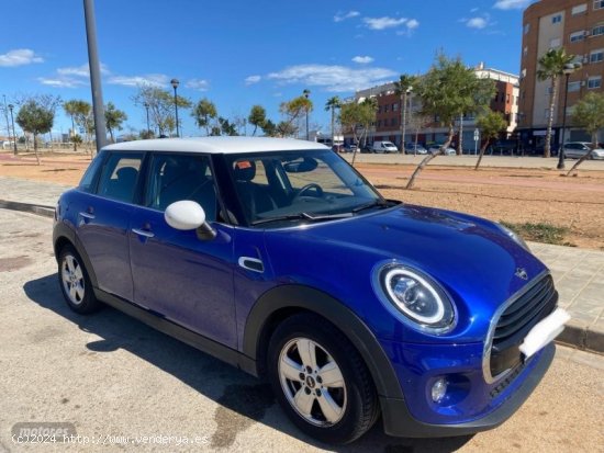 Mini Mini COOPER de 2019 con 62.000 Km por 17.100 EUR. en Valencia