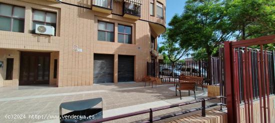 SE VENDE LOCAL ENTREPLANTA EN MUY BUENA ZONA CON TODOS LOS SERVICIOS A MANO - ALICANTE