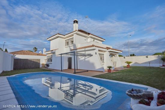 Chalet en venta en el Parque Natural de los Toruños - CADIZ