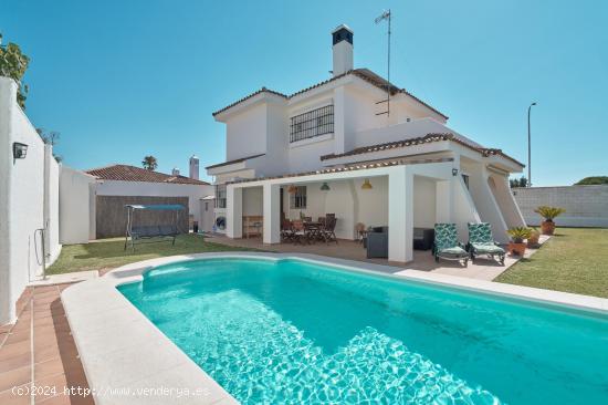 Chalet en venta en el Parque Natural de los Toruños - CADIZ