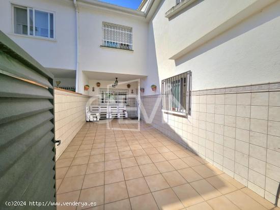 Casa en venta en la Florida de Santa Perpetua de Mogoda - BARCELONA