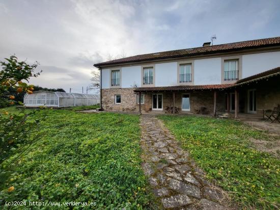 SE VENDE CASONA SINGULAR CON TERRENO DE 22.000 MTS EN OZA - A CORUÑA