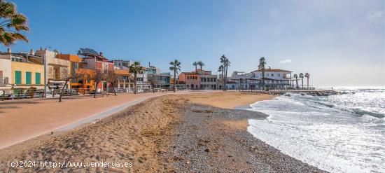 PLANTA BAJA CON TERRAZA DELANTERA EN PRIMERA LÍNEA DE MAR EN EL MOLINAR. - BALEARES