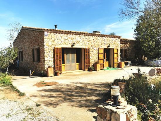 Finca con casa para entrar a vivir - BALEARES