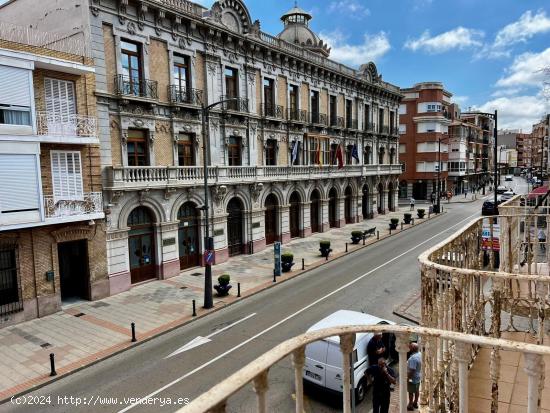 EN VENTA EDIFICIO EN LA CALLE MAYOR DE LA UNIÓN - MURCIA