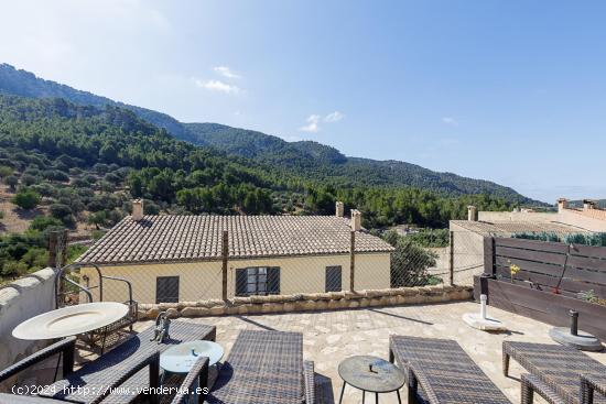 Casa de 4 habitaciones con impresionantes vistas a la Sierra de la Tramuntana - BALEARES