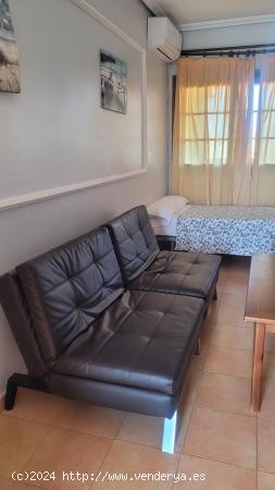 Coqueto apartamento en urbanización Bahía Sur - CADIZ