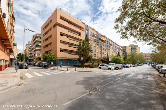  BARRIO PAJARITOS - GRANADA 