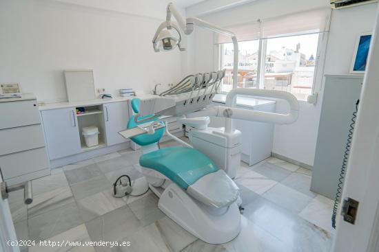 CLÍNICA DENTAL EN CENTRO HISTÓRICO - MALAGA