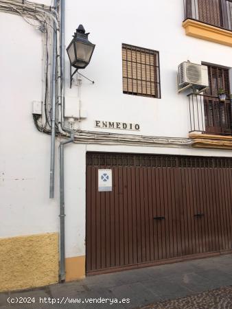 San Basilio - Garaje para coche mediano - CORDOBA