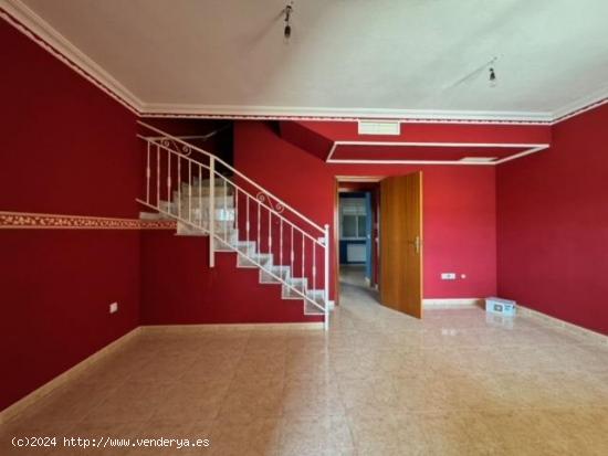 CASABANCO VENDE VIVIENDA ADOSADA  EN CÁCERES - CACERES