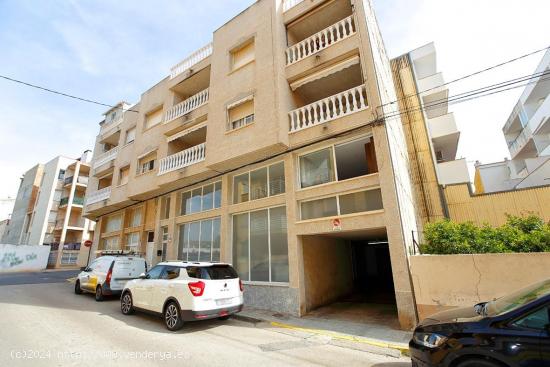 Garaje cerrado en el centro de las Casas de Alcanar - TARRAGONA