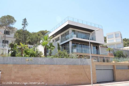 Chalet de lujo a estrenar estilo moderno en Campoamor - ALICANTE