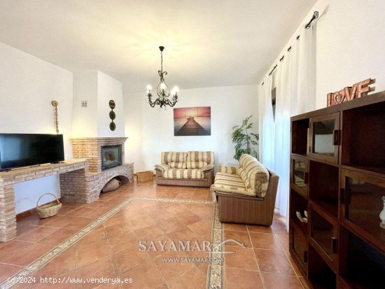 Villa en alquiler en Sayalonga (Málaga)