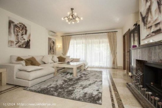  Villa en venta en Marbella (Málaga) 