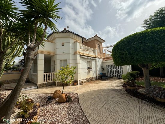 Chalet en venta en Ciudad Quesada (Alicante)