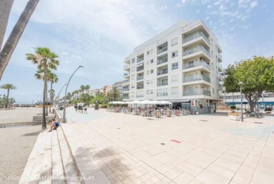  Piso en venta en Estepona (Málaga) 