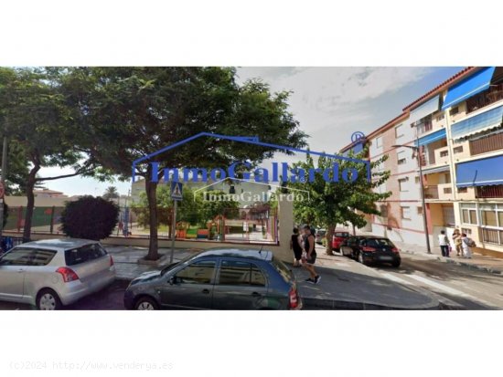 Local en venta en Rincón de la Victoria (Málaga)