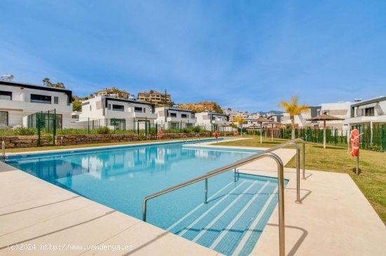 Villa en venta a estrenar en Estepona (Málaga)