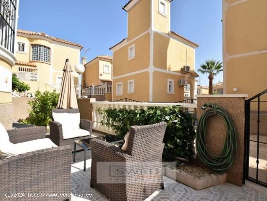 Chalet en venta en Orihuela (Alicante)