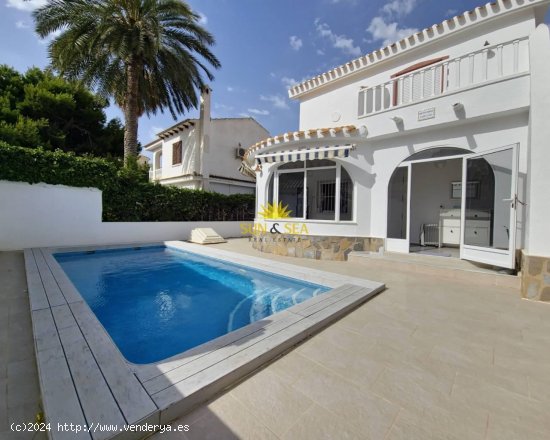 Villa en alquiler en Orihuela (Alicante)