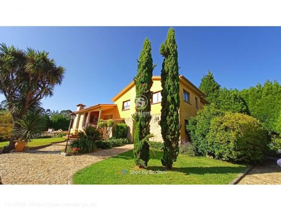  Chalet en venta en Sanxenxo (Pontevedra) 