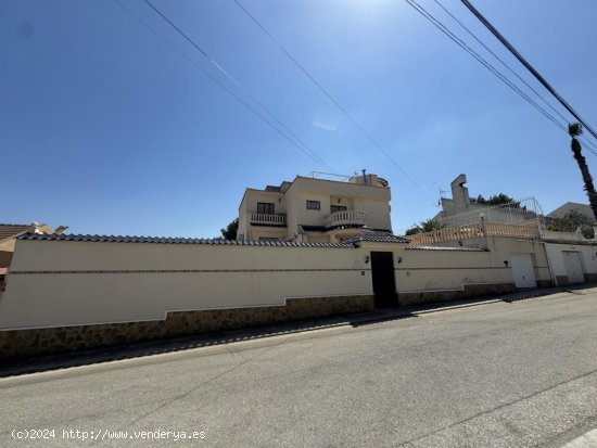 Villa en venta en San Miguel de Salinas (Alicante)