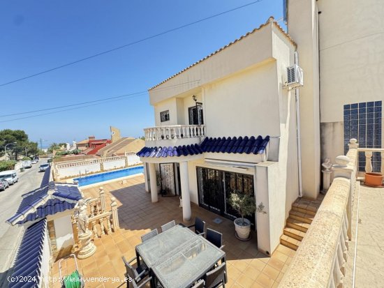 Villa en venta en San Miguel de Salinas (Alicante)