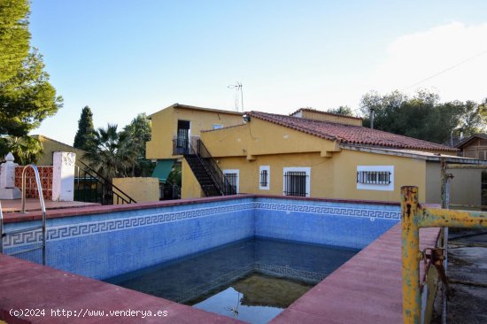 Villa en venta en Vilamarxant (Valencia)