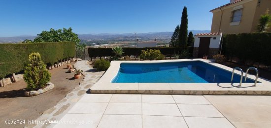 Villa en venta en Alhaurín de la Torre (Málaga)