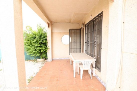 Chalet en venta en Torrevieja (Alicante)