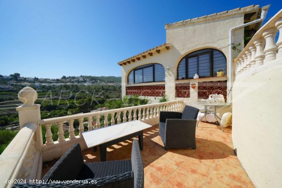 Villa en venta en Orba (Alicante)