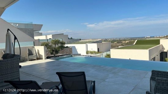 Villa en venta en Ciudad Quesada (Alicante)