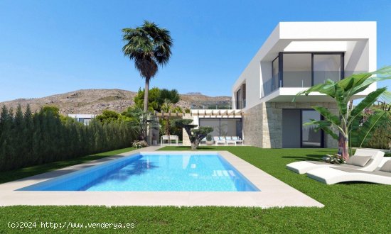 Villa en venta a estrenar en Finestrat (Alicante)