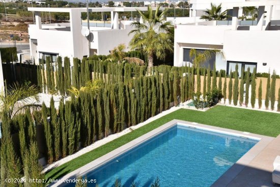 Villa en venta a estrenar en Benijófar (Alicante)