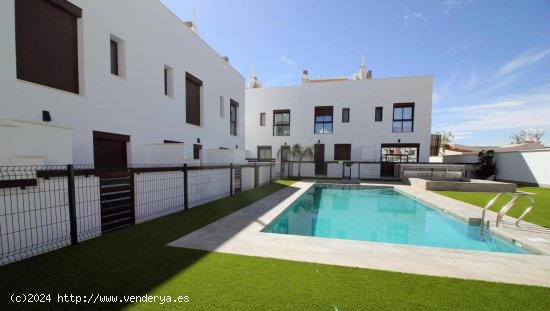  Villa en venta a estrenar en Pilar de la Horadada (Alicante) 